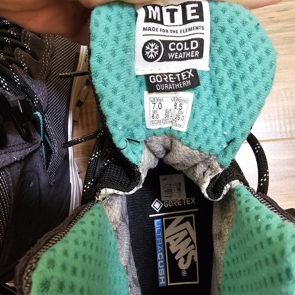 VANS MTE UltraRange EXO Hi Gore-Tex Shoe - Picture 8 of 12